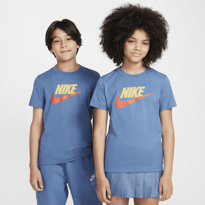 Playera para niños talla grande Nike Sportswear