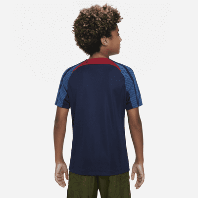 Playera de fútbol de manga corta Nike Dri-FIT Portugal Strike para niños de talla grande