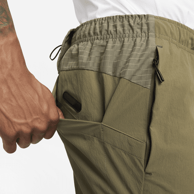 Nike A.P.S. Pants versátiles de tejido Woven Dri-FIT ADV para hombre