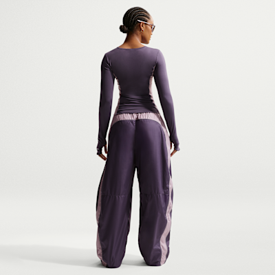 Damskie spodnie z tkaniny Nike Sportswear Shox