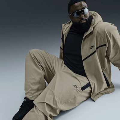 Nike Tech Men's Woven Oversized Trousers
