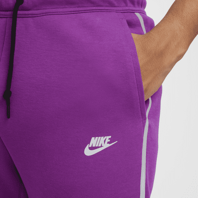 Nike Tech Jogger de tejido Fleece con detalles de diseño reflectante - Hombre