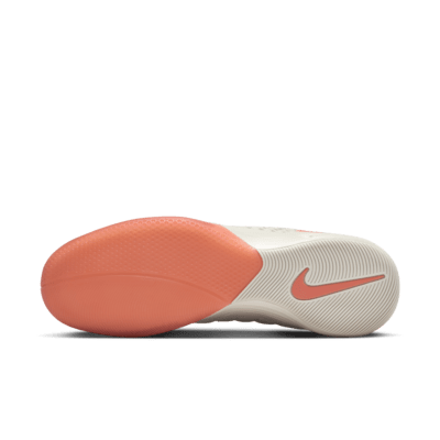 Chaussure de foot en salle coupe basse Nike Lunargato II