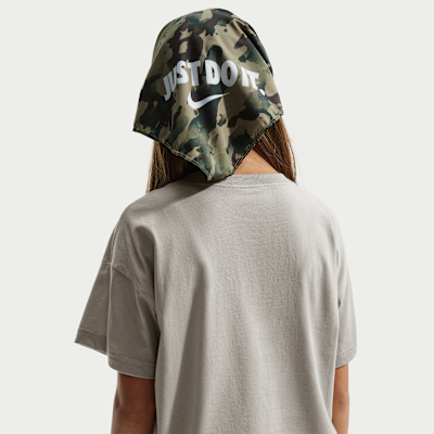 Nike Sportswear Essential Genç Çocuk (Kız) Tişörtü