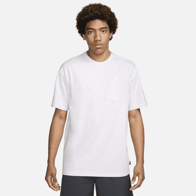 Nike Sportswear Premium Essentials Men's Pocket T-Shirt. Nike.com