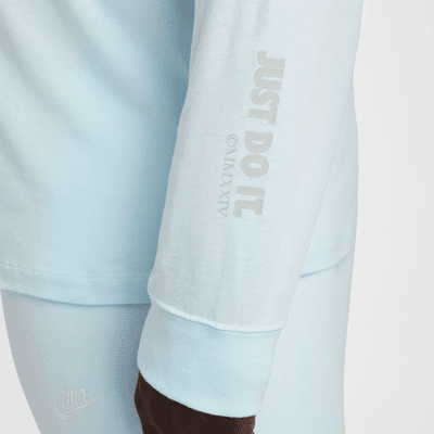 Nike Sportswear Club Long-Sleeve T-Shirt