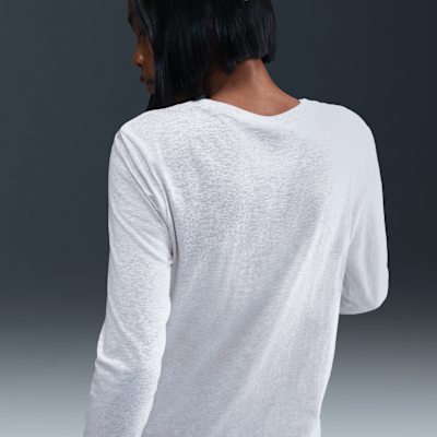 Nike Sportswear Club Women's Long-Sleeve T-Shirt