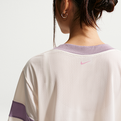 เสื้อแข่งเอวลอยทรงโอเวอร์ไซส์ผู้หญิง Nike Sportswear