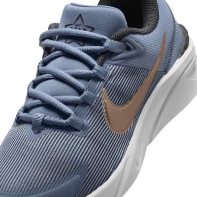 Chaussure de running sur route Nike Star Runner 4 pour ado