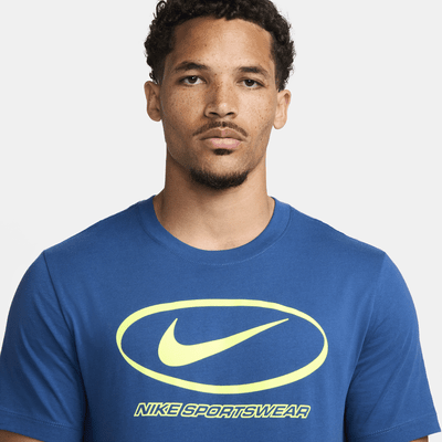 Nike Sportswear Men's Graphic T-Shirt. Nike ZA