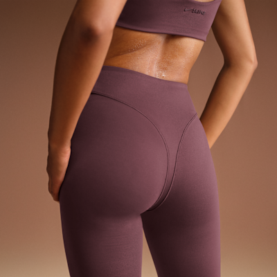 NikeSKIMS Matte Women's High-Waisted V-Panel Straight Leggings