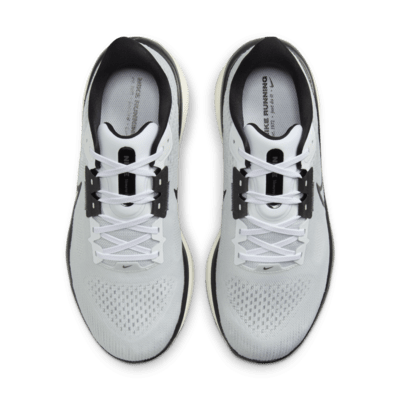 Tenis de correr en carretera para hombre (extraancho) Nike Vomero 17