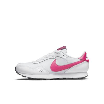 Nike MD Valiant Older Kids' Shoe. Nike LU