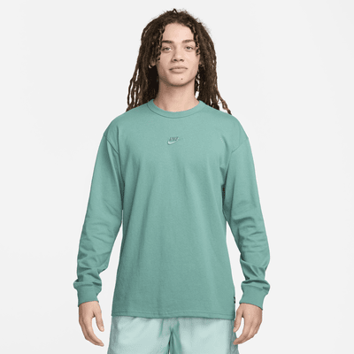 Nike Sportswear Club Men's Long-Sleeve T-Shirt.