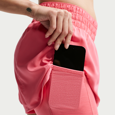 Short 2-en-1 à taille mi-basse 8 cm Dri-FIT Nike One pour femme