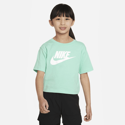 Playera de corte cuadrado para niños talla pequeña Nike Club. Nike.com