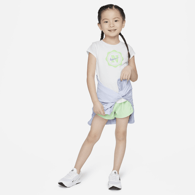 Playera con gráfico infantil Nike Prep in Your Step