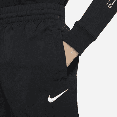 Nike Outdoor Play Older Kids' Woven Shorts