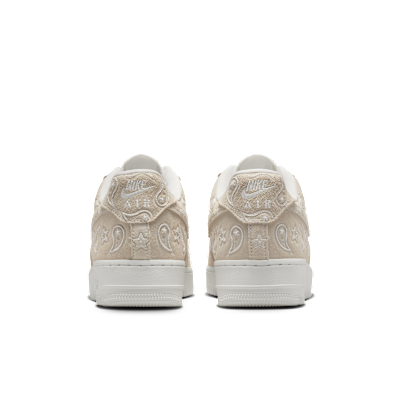 エア フォース 1 '07 LV8 メンズシューズ