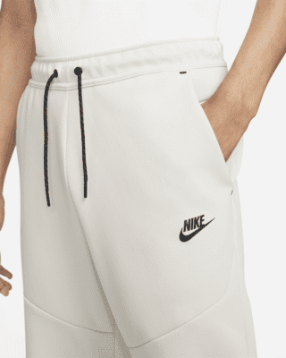 nike pistachio frost joggers