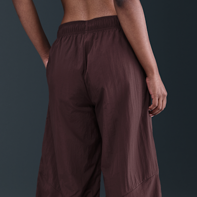 Nike Sportswear Women's Wide-Leg Woven Pants