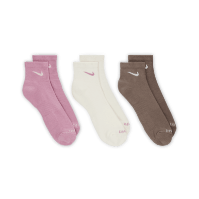Nike Everyday Plus Cushioned Calcetines al tobillo de entrenamiento (3 pares)