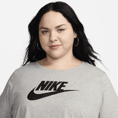 Nike Sportswear Essential Women's Cropped Logo T-Shirt (Plus Size)