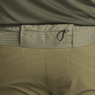 Nike A.P.S. Pants versátiles de tejido Woven Dri-FIT ADV para hombre