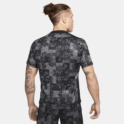 Maglia da calcio Dri-FIT a manica corta con grafica Nike Academy Pro – Uomo