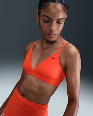 Женские  Nike Form Light-Support Non-Padded Triangle Sports Bra