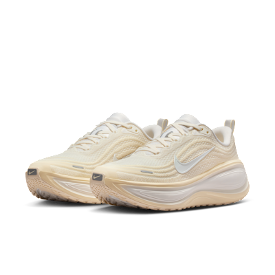 Nike Vomero Plus hardloopschoenen voor dames (straat)