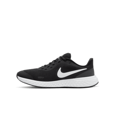 black nike shoes size 5