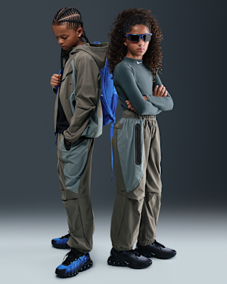 Детские  Nike Tech Big Kids' (Boys') Woven Pants