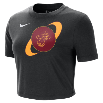 Playera Nike de la NBA slim y cropped para mujer Miami Heat Courtside