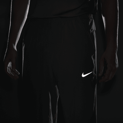 Pants Dri-FIT entallados versátiles para hombre Nike Form