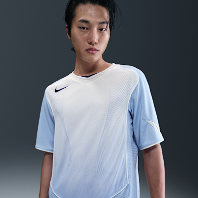 Nike Total 90