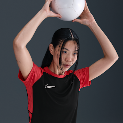 Nike Academy 女款 Dri-FIT 足球上衣