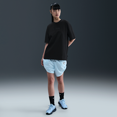 เสื้อยืดแขนสั้นขนาดโอเวอร์ไซส์ผู้หญิง Nike Sportswear