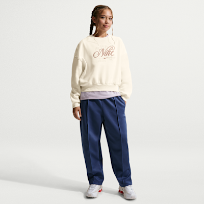 Nike Sportswear Club Fleece Older Kids' (Girls') Boxy Crew-Neck Sweatshirt