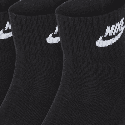 nike essential ankle socks white