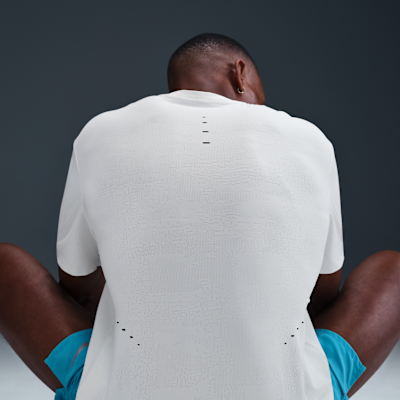 Ανδρική κοντομάνικη μπλούζα Dri-FIT ADV για τρέξιμο Nike Run
