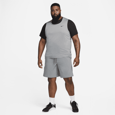 Shorts versátiles sin forro Dri-FIT de 23 cm para hombre Nike Unlimited