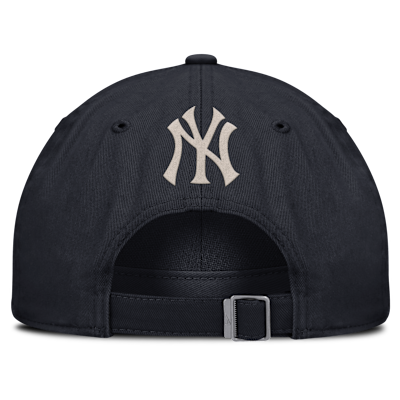 New York Yankees Statement Club Men’s Nike MLB Adjustable Hat