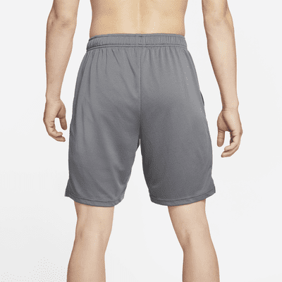 Shorts de entrenamiento con malla para hombre Nike