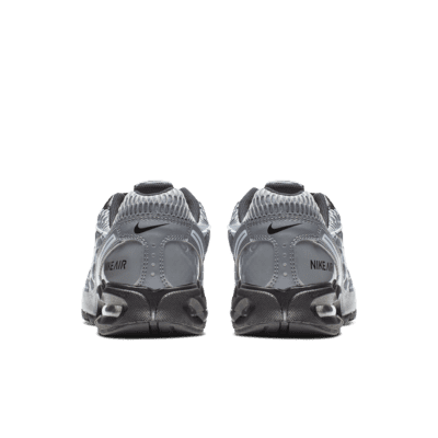 ナイキ エア マックス トーチ 4 メンズシューズ