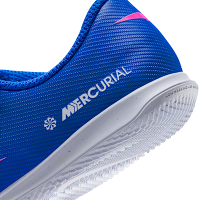 Nike Jr. Mercurial Vapor 16 Club Younger Kids' IC Low-Top Football Shoes