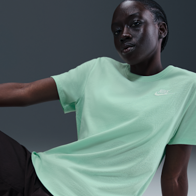 Nike Sportswear Club Essentials T-shirt voor dames