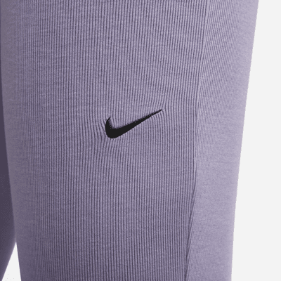 Damskie obcisłe legginsy w drobny prążek z rozszerzanymi nogawkami Nike Sportswear Chill Knit