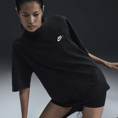 Nike Sportswear Essential Women's Oversized T-Shirt