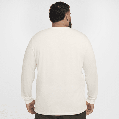 Nike Sportswear Club Long-Sleeve T-Shirt